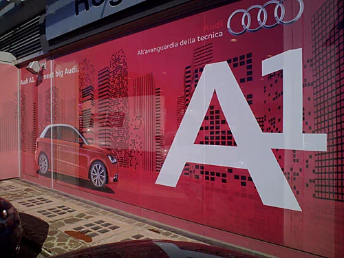 Vetrina decorata Audi A1